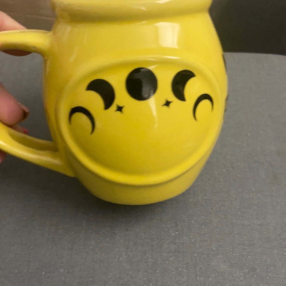 Mug with the moon phase